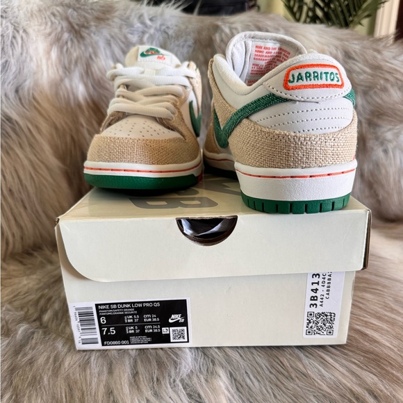 Nike SB Dunk Low Jarritos - Picture 6 of 6